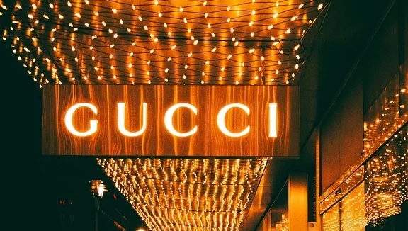 Криптовалюту від BAYC прийматимуть у магазинах Gucci