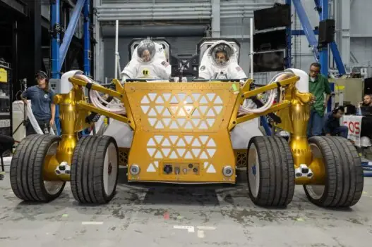 NASA створила інноваційний прототип космічного всюдихода для революційної місії Artemis V