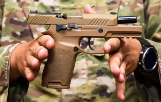 Розкриті технічні характеристики американського бойового пістолета SIG Sauer M18