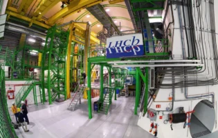Вперше в історії науковці CERN пояснили, чому матерія у Всесвіті переважає над антиматерією