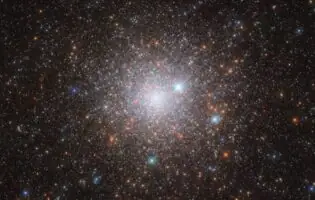 Космічний телескоп Hubble відкрив одне з найдавніших кульових зоряних скупчень видимого Всесвіту