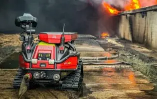 Українські розробники представили наземний роботизований комплекс Змій