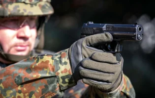 Чеські розробники представили бойовий пістолет P13 для Бундесверу