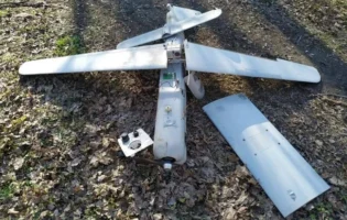 Українські розробники розповіли про нову модифікацію російського БПЛА Орлан, що може нести FPV-дрони