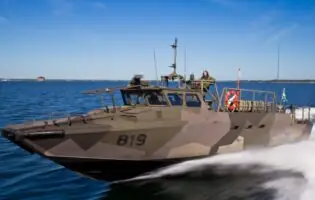 Розкриті технічні характеристики шведських бойових катерів CB90