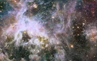 Космічний телескоп Hubble зафіксував потужний зоряний шторм, що здатен змінювати форму галактик
