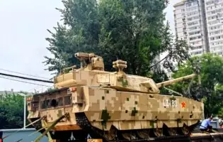 Китайські розробники представили бойовий гібридний танк нового покоління, що працює на електриці