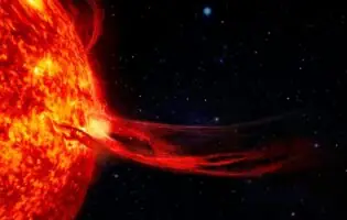 Космічний апарат Parker Solar Probe розгадав 70-річну аномалію потужних спалахів на Сонці