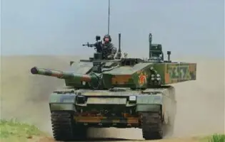 Розробники з Китаю представили новітній бойовий танк Type 99A, оснащений керованими ракетами