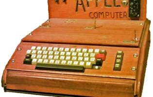 Рідкісний комп’ютер Apple‑1 продали на аукціоні за майже 0 000