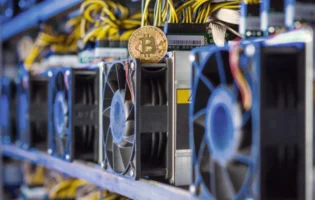 Складність майнінгу біткоїна оновила історичний максимум