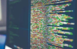 Розвідка Amazon зірвала операцію російських хакерів, які працюють на Кремль