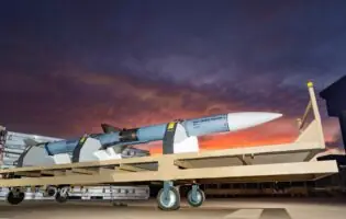 Розкриті технічні характеристики американської ракети AIM-120D‑3 класу “повітря-повітря”