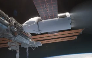 Апарат SpaceX Dragon захищатиме МКС від падіння на Землю замість російських космічних кораблів