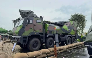 Розробники з В’єтнаму представили новітню артилерійську систему PTH-152