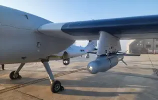Турецькі розробники представили першу у світі систему РЕБ для дронів Baykar TB2
