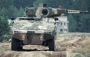 Розкриті технічні харатеристики німецького бойового панцерника Schakal