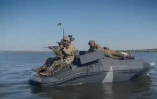 Американські розробники представили нове покоління надводних дронів Barracuda для ЗСУ