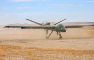 Американські розробники представили новий бойовий дрон Gray Eagle STOL
