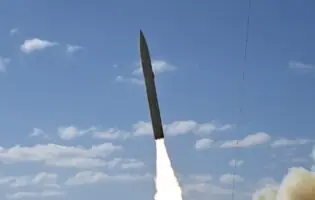 Американські розробники представили далекобійну гіперзвукову ракету Dark Eagle