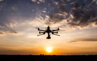 Українські розробники представили програмне забезпечення OSIRIS DroneOS для бойових дронів