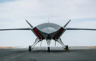 Розробники Boeing випробували бойовий дрон MQ-28 під контролем винищувача F‑15EX