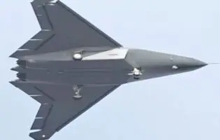 У мережу злили дані про секретний китайський винищувач J‑XDS
