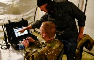 Розробники Anduril представили систему бойового управління для захисту від ракет та дронів