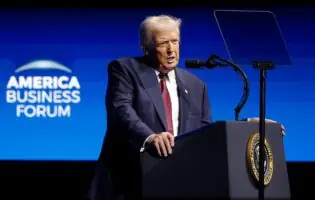 Дональд Трамп заявив, що хоче зробити США криптовалютною наддержавою