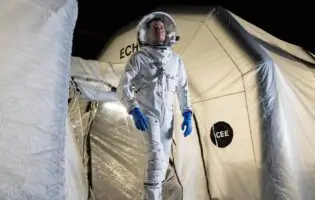 Вчені створили екзокостюм, що допоможе виживати астронавтам на інших планетах