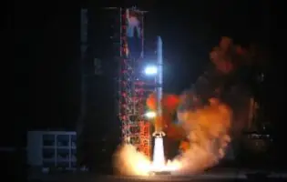 Китайський космічний супутник XYJ‑7 розпався на надзвуковій швидкості, спричинивши потужну ударну хвилю