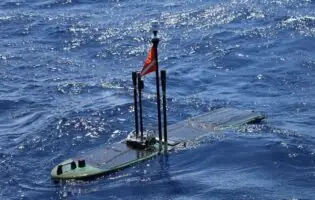 Американські розробники представили автономний морський дрон Wave Glider