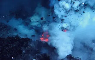 Вчені заявили, що підводний вулкан Axial Seamount готується до потужного виверження у Тихому океані