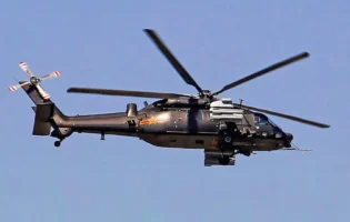 Китайські розробники створили бойовий гелікоптер Z‑20 за американською технологією