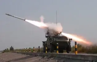 Китайські розробники представили амфібійну версію зенітно-ракетного комплексу HQ-13