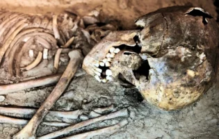 Вчені відкрили найдавніший гібрид Homo sapiens та неандертальця