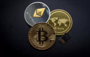 Bitcoin Ethereum і Ripple демонструють посилення ведмежого імпульсу