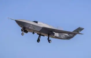 Розкриті технічні характеристики американського бойового дрона YFQ-42A