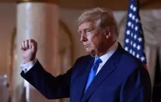 Сім’я Дональда Трампа втратила  мільярд за 30 хвилин на тлі падіння криптовалютного ринку