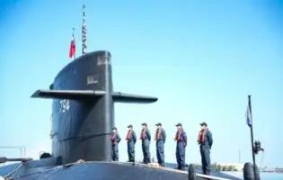 Тайванські розробники представили новий бойовий підводний човен Hai Kun