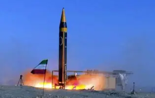 Розкриті технічні характеристики іранської далекобійної балістичної ракети Khorramshahr‑4