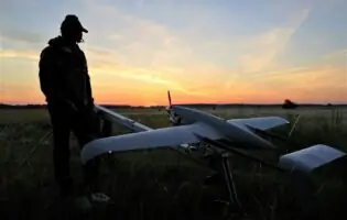 Українські дрони Raybird отримають бойовий штучний інтелект з винищувачів Rafale