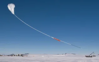 Вчені NASA дослідили антиматерію та нейтрино у стратосфері Антарктиди