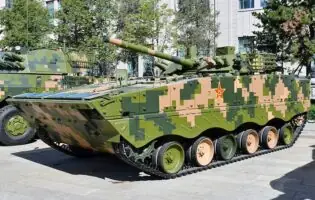 Китайські розробники інтегрували новітній бойовий модуль HQ-17 на БМП ZBD-04A