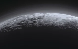 Космічний апарат NASA New Horizons вперше відкрив крижані гори на супутнику Плутона