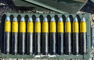 Американські розробники представили нові боєприпаси APEX для ударних гелікоптерів AH-64 Apache