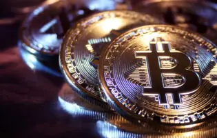 Експерти прогнозують падіння криптовалютного ринку на 35%
