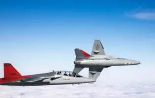 Розробники Boeing представили новітній бойовий літак T‑7A Red Hawk