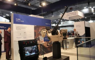 Бельгійський стартап FN Herstal представив багаторівневу антидронову систему, оснащену гарматою, кулеметом та рушницею