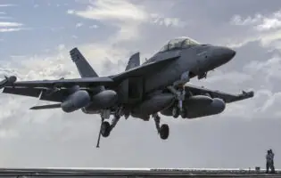 Американські розробники інтегрували бойовий літак EA-18G Growler у систему боротьби з ворожою ППО